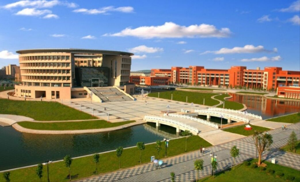 徐心怡江苏科技大学,徐心怡与江苏科技大学，梦想起航的港湾