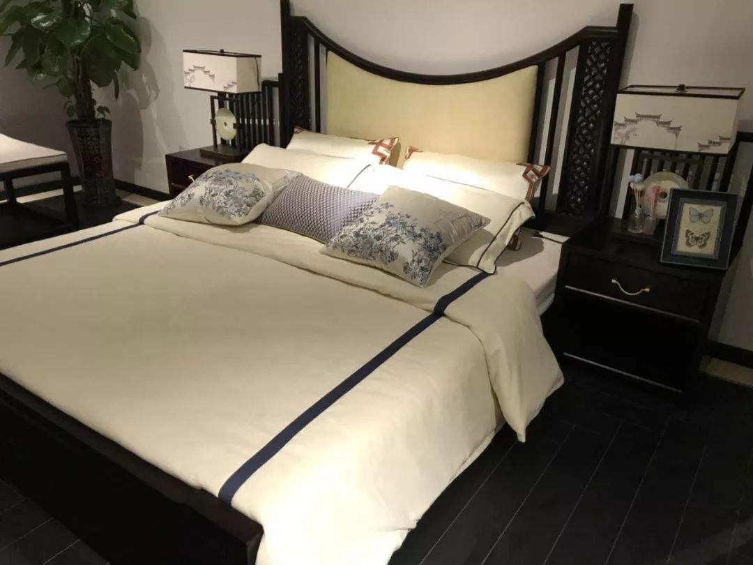 东阳家具新中式床上用品,东阳家具新中式床上用品，传统与现代的完美融合